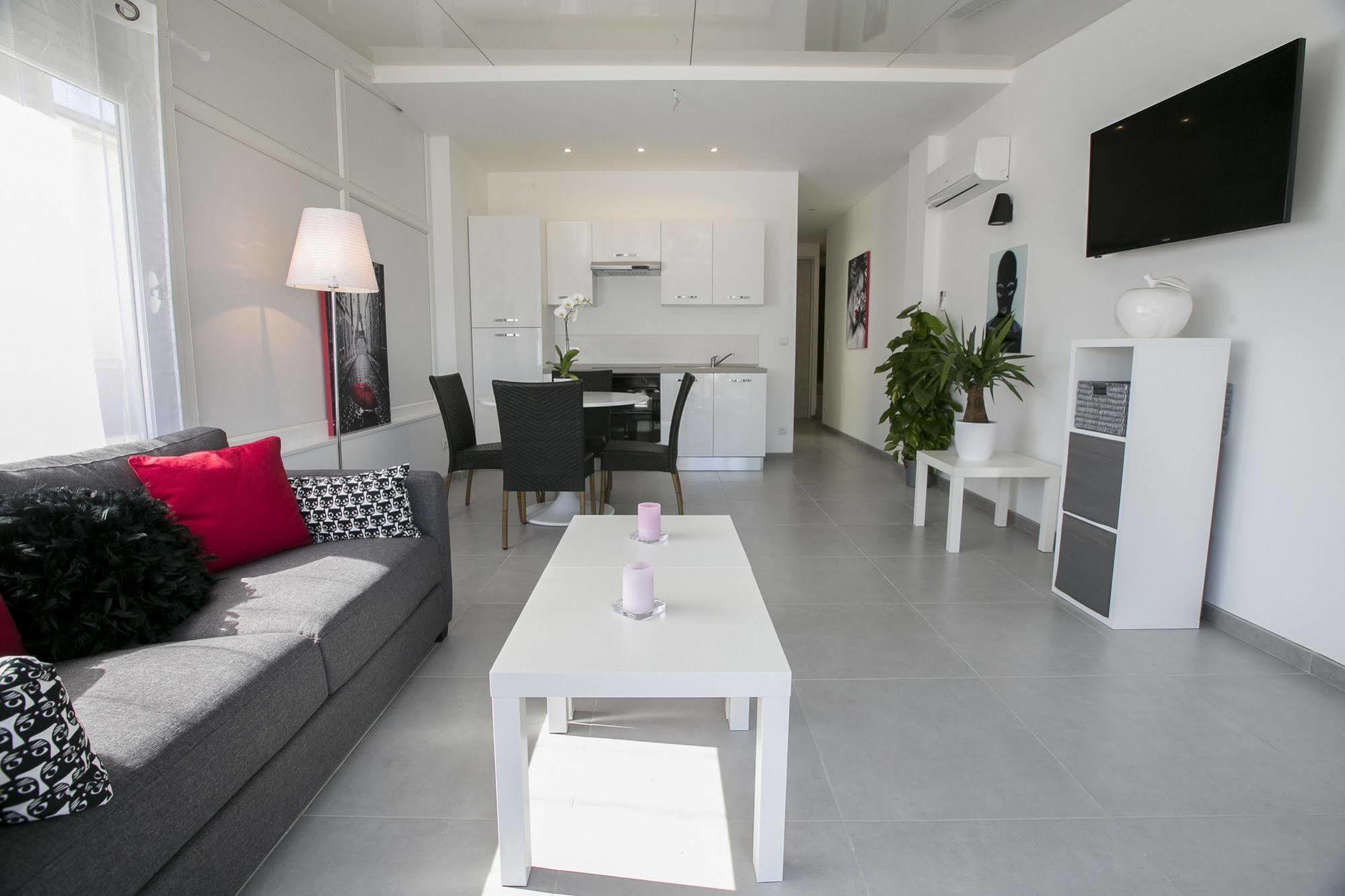 Le Grand Large Bord De Hotel&appartements